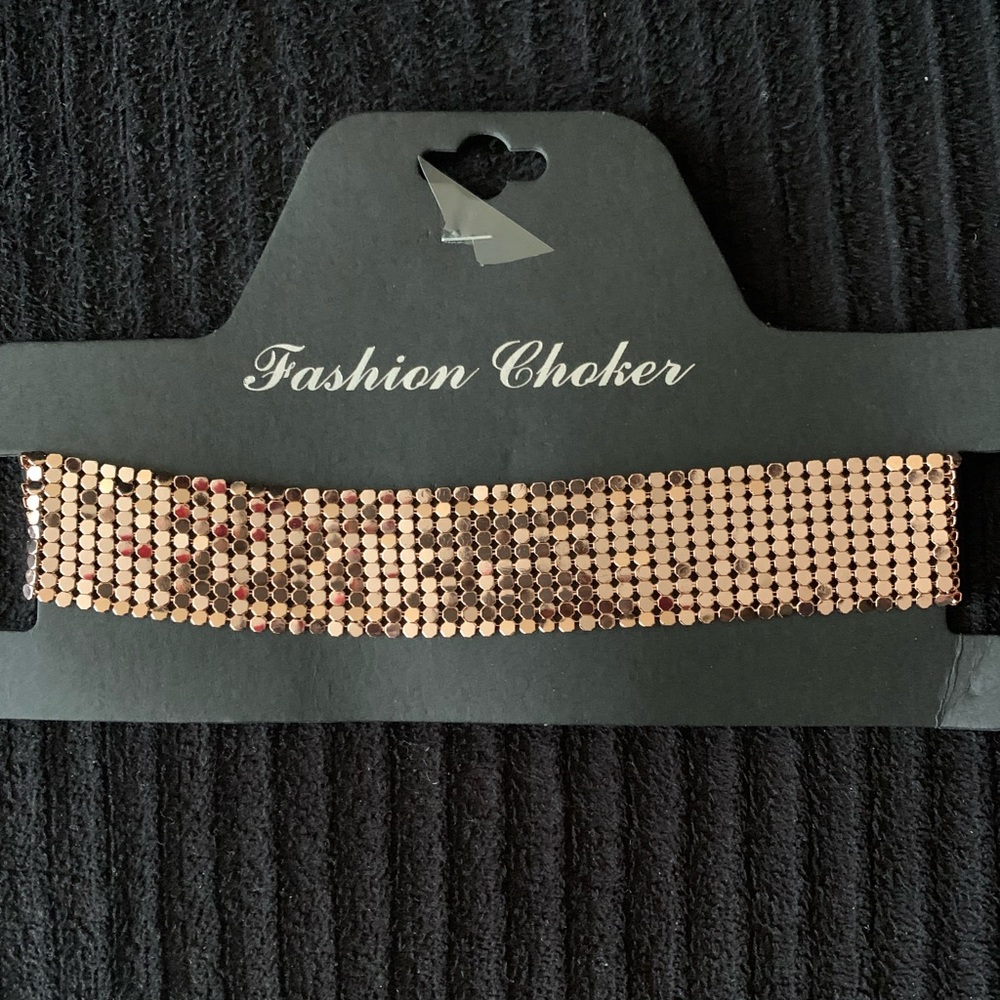 Never Worn Rose Gold Fashion Choker